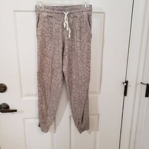 SUNDRY SNAKE PRINT JOGGERS POCKETS SOFT NWT S(1)